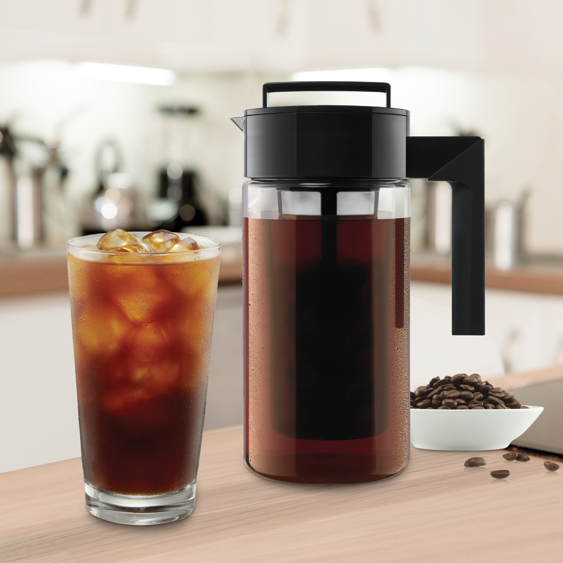 cold-brew-coffee-maker-m1 10310-ColdBrewCoffeeMaker-1qt-lifestyle2.png